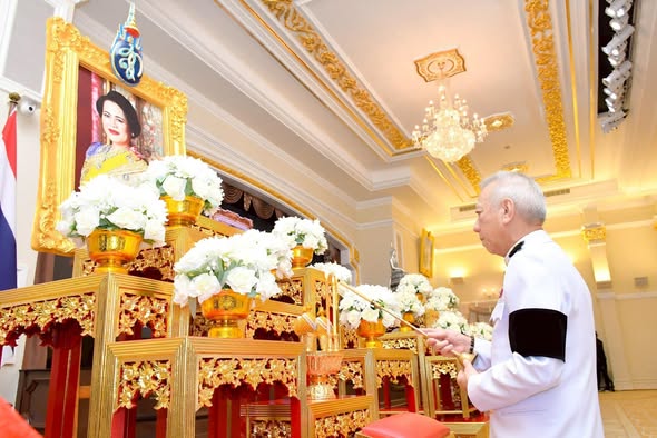 รัฐบาลจัดพิธีบำเพ็ญกุศลสัตตมวาร (๗ วัน) ถวายเป็นพระราชกุศลแด่สมเด็จพระนางเจ้าสิริกิติ์ พระบรมราชินีนาถ พระบรมราชชนนีพันปีหลวง 