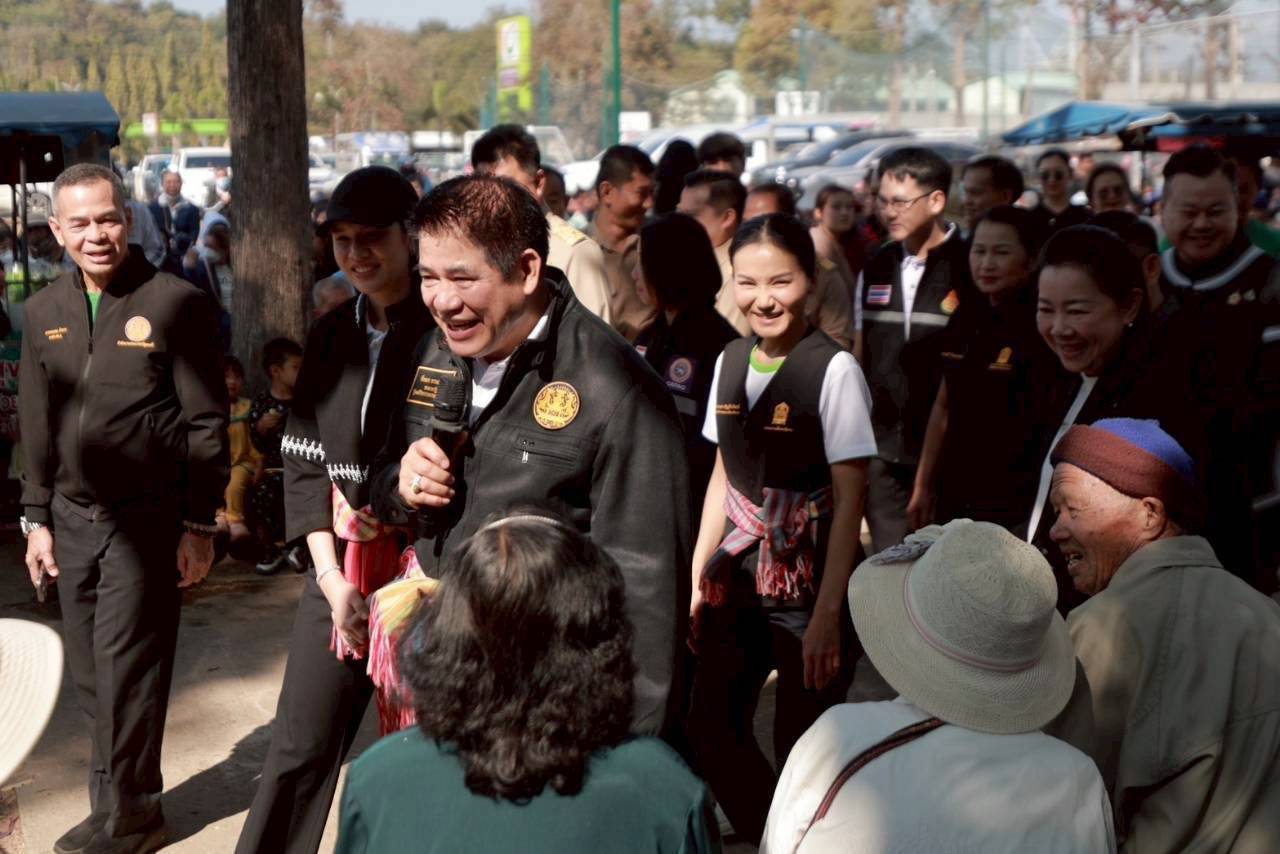 &ldquo;รองนายกฯธรรมนัส&ndash;รมว.นฤมล&rdquo; ลงพื้นที่เชียงราย ฟังเสียงครู นักเรียน เดินหน้ารื้อเกณฑ์ ผอ.โรงเรียน แก้ขาดแคลนผู้บริหาร 