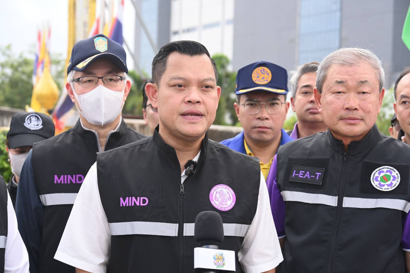 &ldquo;ธนกร&rdquo; สั่งฟัน! โรงงานหลอมตะกั่วนครสวรรค์ ซุกกากอุตฯ 3 หมื่นตัน พบฝ่าฝืน สั่งปรับปรุงแก้ไขด่วน!