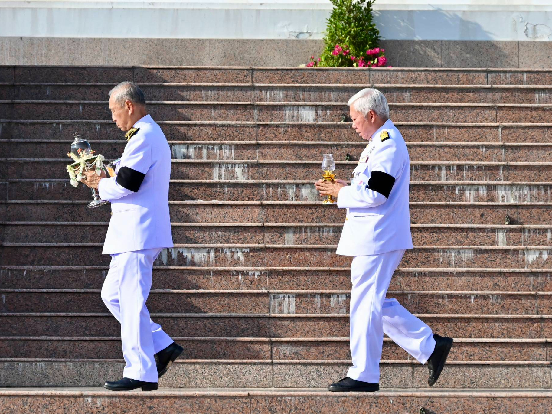 สำนักนายกรัฐมนตรีร่วมพิธีบำเพ็ญพระราชกุศลเวียนเทียน เนื่องในวันมาฆบูชา ณ พุทธมณฑล