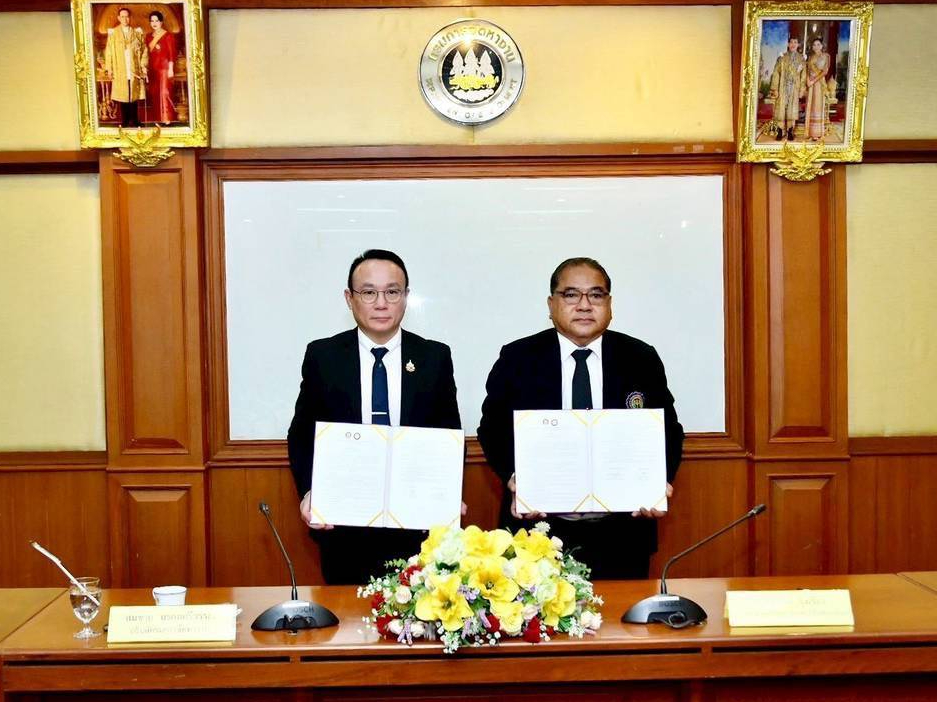 กรมการจัดหางาน จับมือ ม.เซาธ์อีสท์บางกอก ลงนาม MOU ขับเคลื่อน &ldquo;3 ม. มีงาน มีเงิน มีวุฒิ&rdquo; ปั้นบัณฑิตไทยสู่ตลาดงานต่างประเทศ