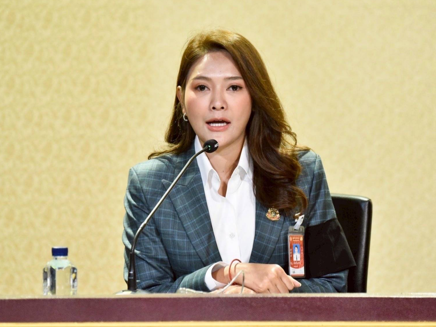 รัฐบาลห่วงใยประชาชนเหตุความไม่สงบตะวันออกกลาง แนะปรึกษาสุขภาพจิต "สายด่วน 1323 - แชทออนไลน์" ดูแลใจคนไทยในพื้นที่ความไม่สงบภูมิภาคตะวันออกกลาง ตลอด 24 ชั่วโมง