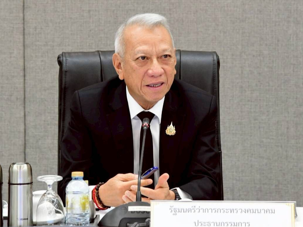 นายพิพัฒน์ รัชกิจประการ รองนายกรัฐมนตรีและรัฐมนตรีว่าการกระทรวงคมนาคม สั่งกรมเจ้าท่า เร่งติดตามสถานการณ์ และให้ความช่วยเหลือลูกเรือไทยอย่างเร่งด่วน