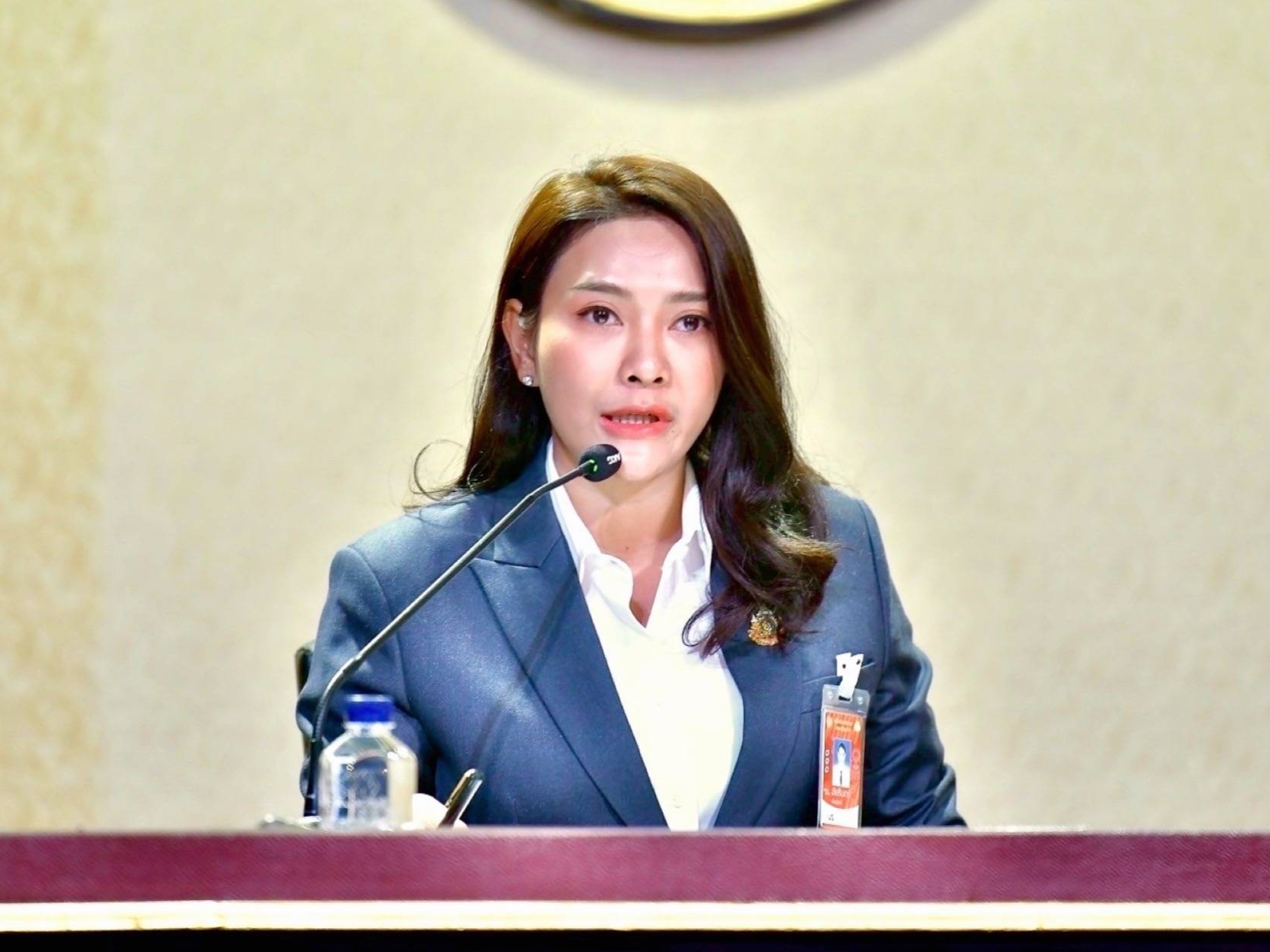 รัฐบาลเตือนเตรียมรับมือพายุฤดูร้อน เข้มงวดตรวจสอบอาคาร ป้ายโฆษณา และสิ่งปลูกสร้าง ฝ่าฝืนมีโทษจำคุกไม่เกิน 3 เดือนปรับไม่เกิน 6 หมื่นบาท หรือทั้งจำทั้งปรับ และปรับอีกวันละไม่เกิน 1 หมื่นบาทจนกว่าจะได้ปฏิบัติให้ถูกต้อง