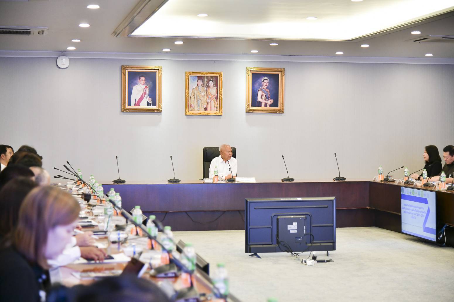 รองนายกฯ &ldquo;โสภณ ซารัมย์&rdquo; ย้ำงบแก้ปัญหายาเสพติดต้องลงสู่หน่วยงานโดยตรง เร่งขับเคลื่อนแผนบูรณาการปี 2569&ndash;2570 ชี้ KPI สำคัญคือความพึงพอใจของประชาชน