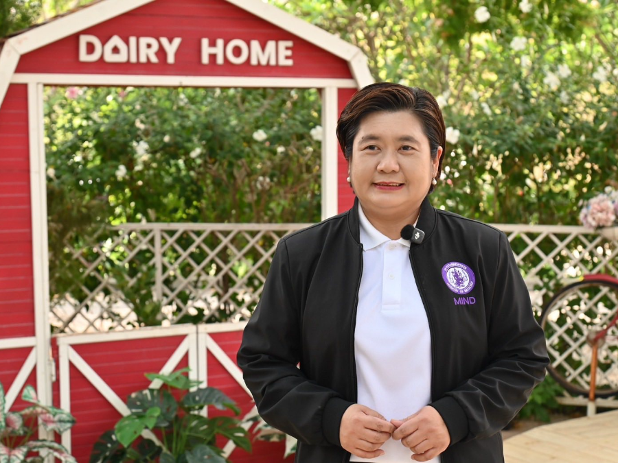  รองปลัดฯ ดวงดาว เยี่ยมชม "แดรี่โฮม" ชื่นชมการบริหารจัดการ ยกเป็นโรงงานต้นแบบ อุตสาหกรรมดีตามแนวทาง MIND 4 มิติ