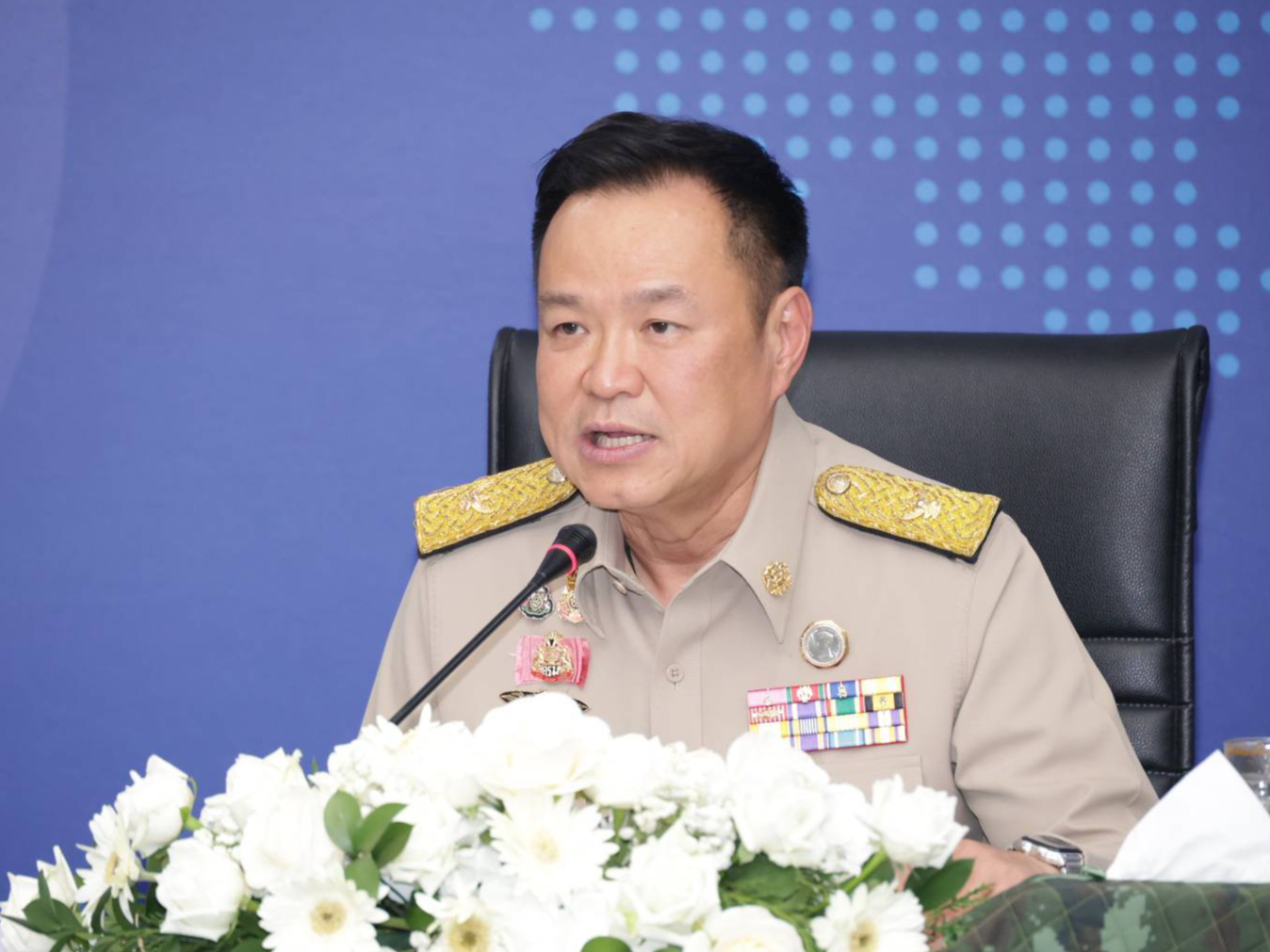 นายกรัฐมนตรีลงพื้นที่เชียงใหม่ คุมเข้มไฟป่า&ndash;PM2.5 ย้ำฝ่ายปกครองเป็น &ldquo;แม่ทัพหน้า&rdquo; เดินหน้าบูรณาการแก้ปัญหาอย่างเด็ดขาด