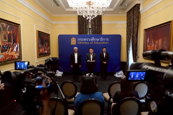 ศธ. จับมือ สปสช. ยกระดับสวัสดิการครูเอกชน เบิกจ่ายตรงผ่านระบบ Clearing House ไม่ต้องสำรองเงินเอง เริ่ม 1 พ.ค. 69 นี้