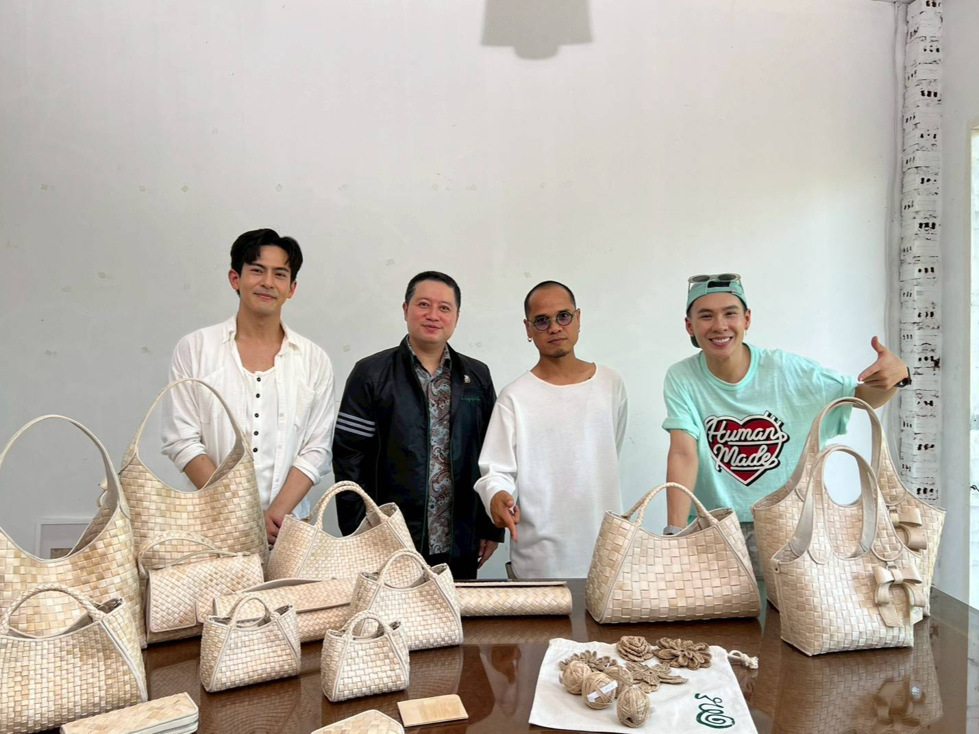 ธ.ก.ส. ชวนชมรายการหอมแผ่นดิน กลิ่นไอเกษตร ตอนมหัศจรรย์ราชบุรี ตามหาต้นกำเนิดกระเป๋าหนังกาบกล้วย &ldquo;ตานีสยาม&rdquo;