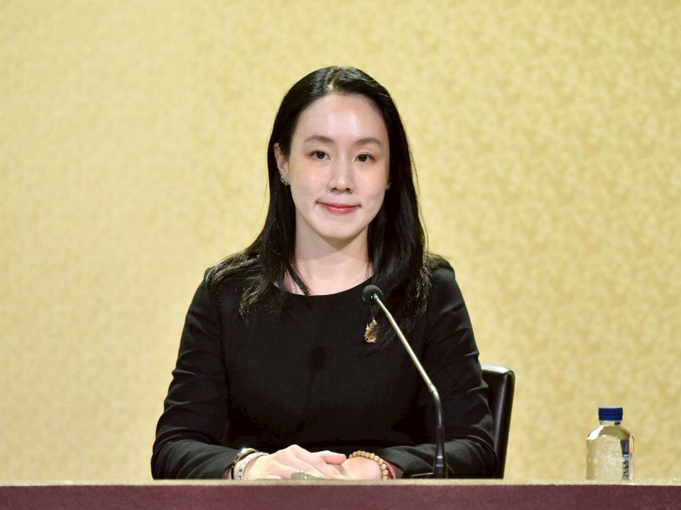 รัฐบาลย้ำจุดยืนในที่ประชุมสมัชชาอนามัยโลก ณ นครเจนีวา สนับสนุนระบบหลักประกันสุขภาพถ้วนหน้า และระบบสาธารณสุขที่มีความยืดหยุ่น พร้อมผลักดันแนวคิด"สุขภาพหนึ่งเดียว" เพื่อพร้อมรับมือเฝ้าระวังโรคระบาดและวิกฤตด้านสุขภาพ ในอนาคต