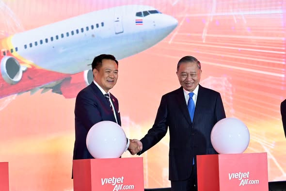 นายกฯ จับมือ ปธน. เวียดนาม เปิดเวที Thailand&ndash;Viet Nam Business Forum ย้ำเศรษฐกิจไทย&ndash;เวียดนาม &ldquo;เติบโตไปด้วยกัน&rdquo;