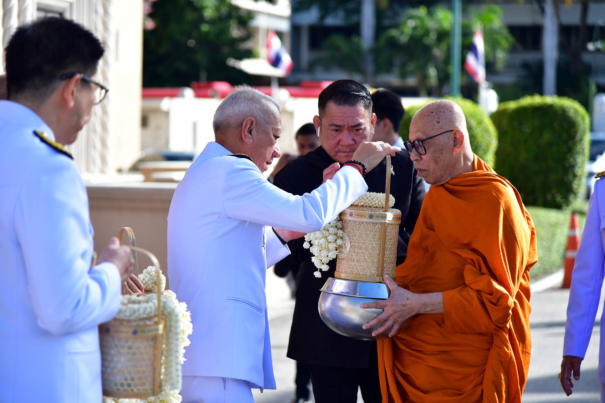 รองนายกฯ พิพัฒน์ เป็นประธานพิธีบำเพ็ญกุศลสัตตมวาร (7 วัน) เพื่ออุทิศถวายเป็นพระกุศลแด่สมเด็จพระเจ้าลูกเธอ เจ้าฟ้าพัชรกิติยาภา นเรนทิราเทพยวดี กรมหลวงราชสาริณีสิริพัชร มหาวัชรราชธิดา ณ ทำเนียบรัฐบาล