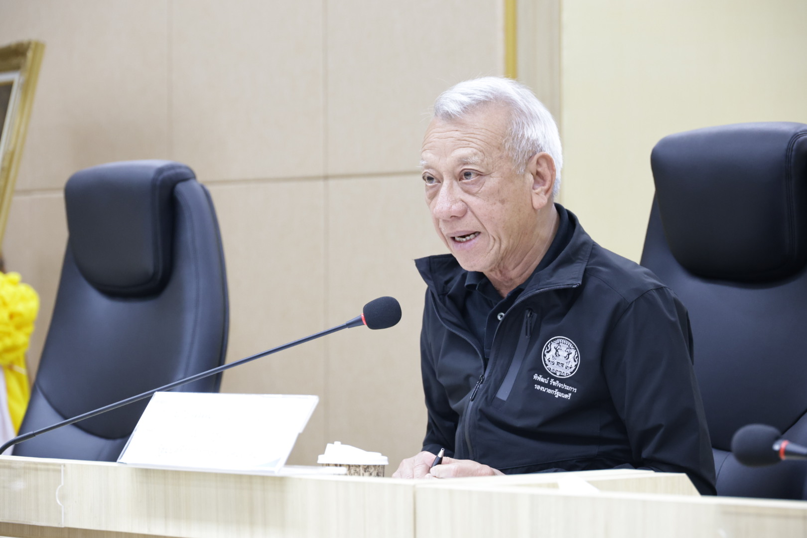 รองนายกฯ พิพัฒน์ นั่งหัวโต๊ะนำประชุมเตรียมความพร้อม ครม.สัญจร ครั้งที่ 1/2569 ณ จังหวัดสงขลา ระดมข้อเสนอโครงการ 5 จังหวัดชายแดนภาคใต้ มุ่งขับเคลื่อนการพัฒนาพื้นที่อย่างเป็นรูปธรรม