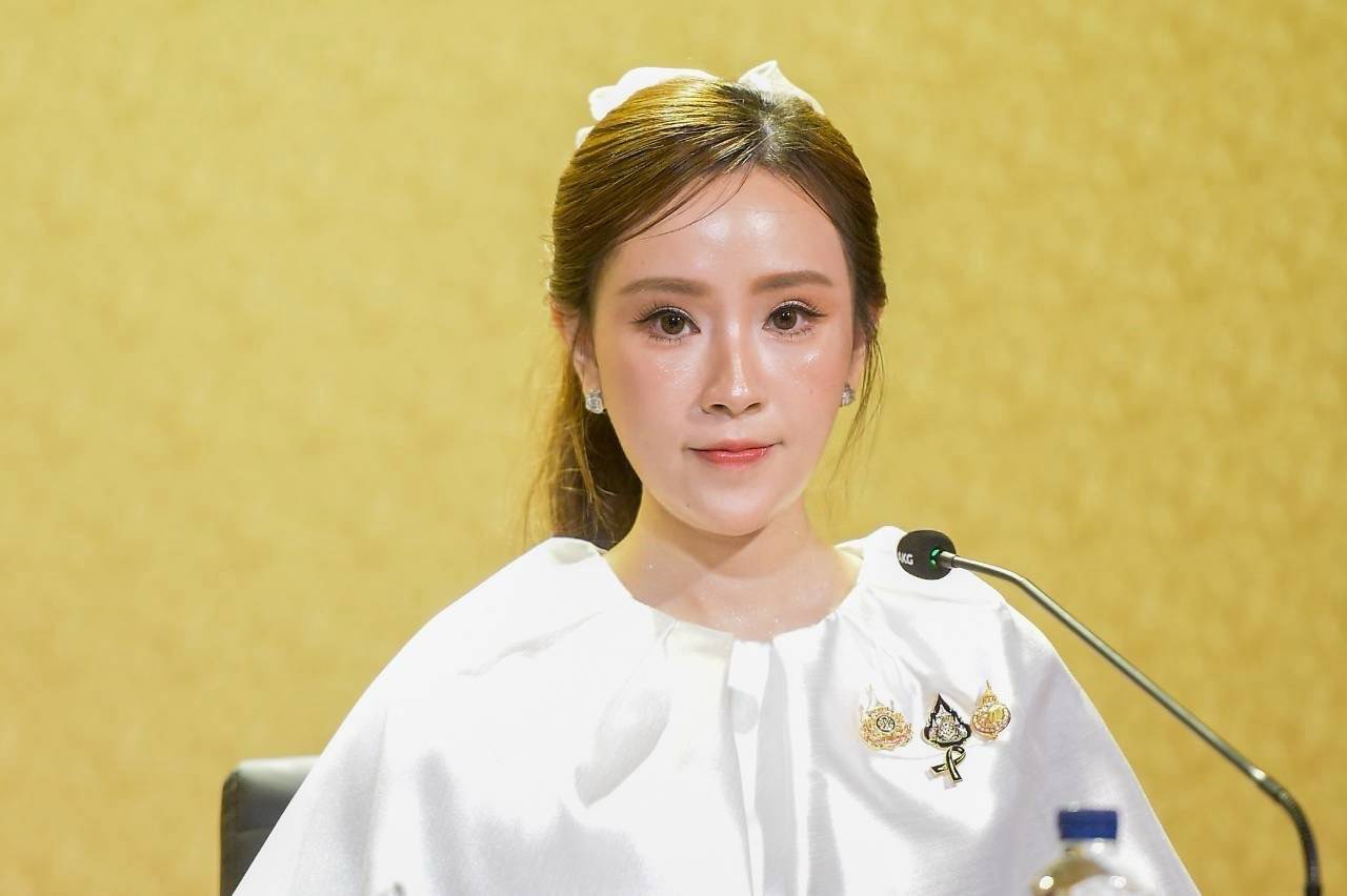 รัฐบาลเดินหน้าดึงเด็กหลุดระบบ กลับเข้าเรียนแล้วกว่า 3 หมื่นราย พร้อมอนุมัติการเรียนแบบ &rdquo;โฮมสกูล&rdquo; เปิดทางครอบครัวจัดการศึกษาที่เหมาะสมกับเด็ก