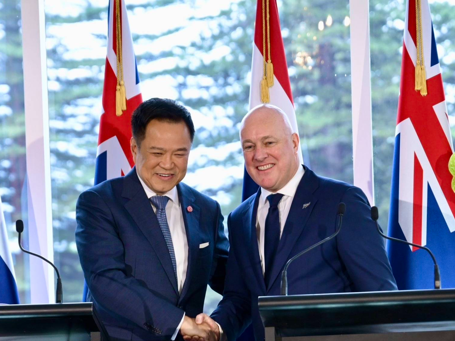 ไทย&ndash;นิวซีแลนด์ยกระดับสู่ &ldquo;หุ้นส่วนทางยุทธศาสตร์&rdquo; นายกฯ อนุทิน&ndash;ลักซอน ตั้งเป้าการค้า 3 เท่า แตะ 2.46 แสนล้านบาท ฟื้นบินตรงกรุงเทพฯ&ndash;โอ๊คแลนด์