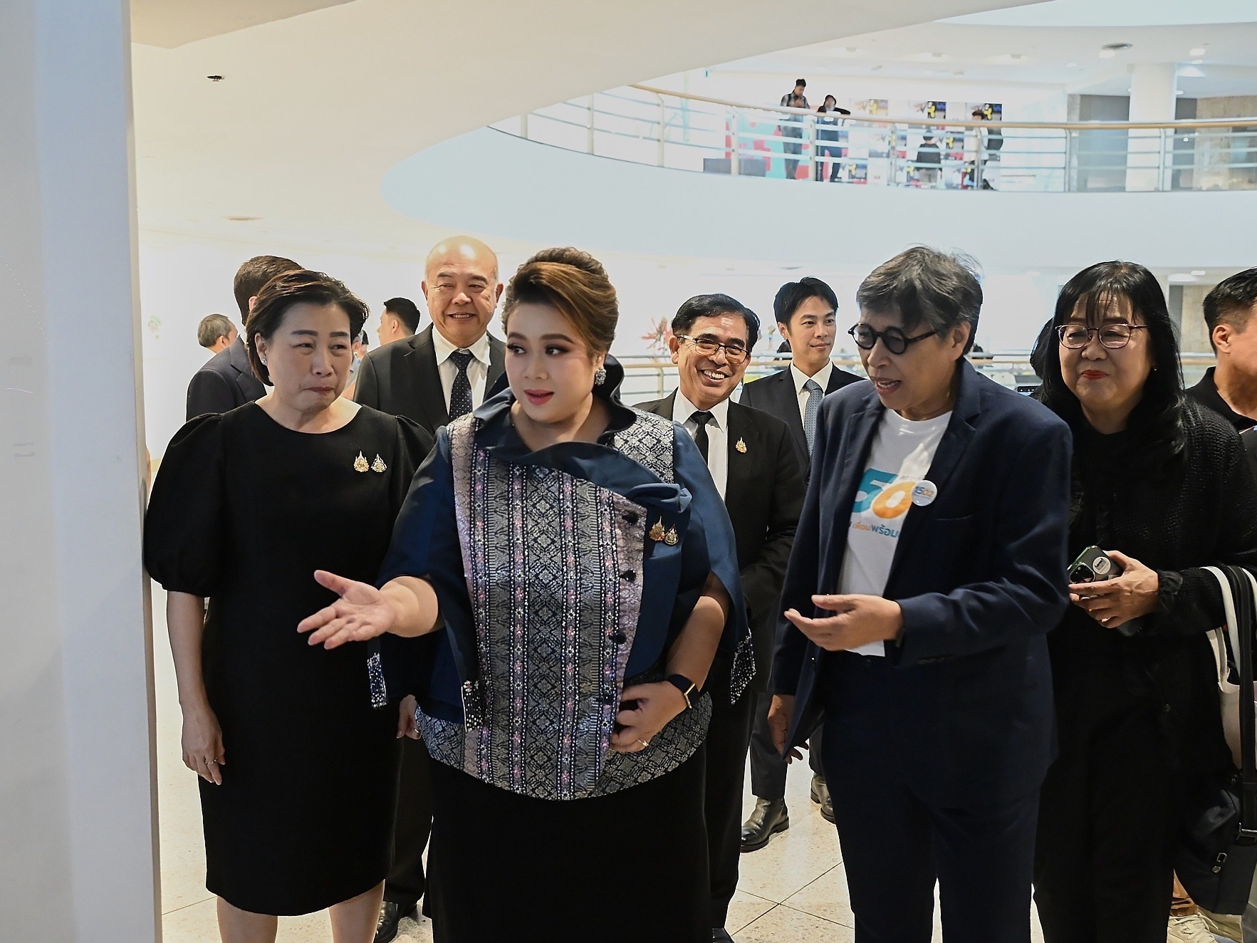 "ศุภมาส" ชวนประชาชนชมนิทรรศการ "SPEAK UP" ครั้งแรกของไทย เปลี่ยน 200 เสียงร้องเรียนเป็นงานศิลป์!  ดัน 4 นโยบายแก้ปัญหาซื้อออนไลน์ เดินทาง สายสื่อสาร ห้องเช่า