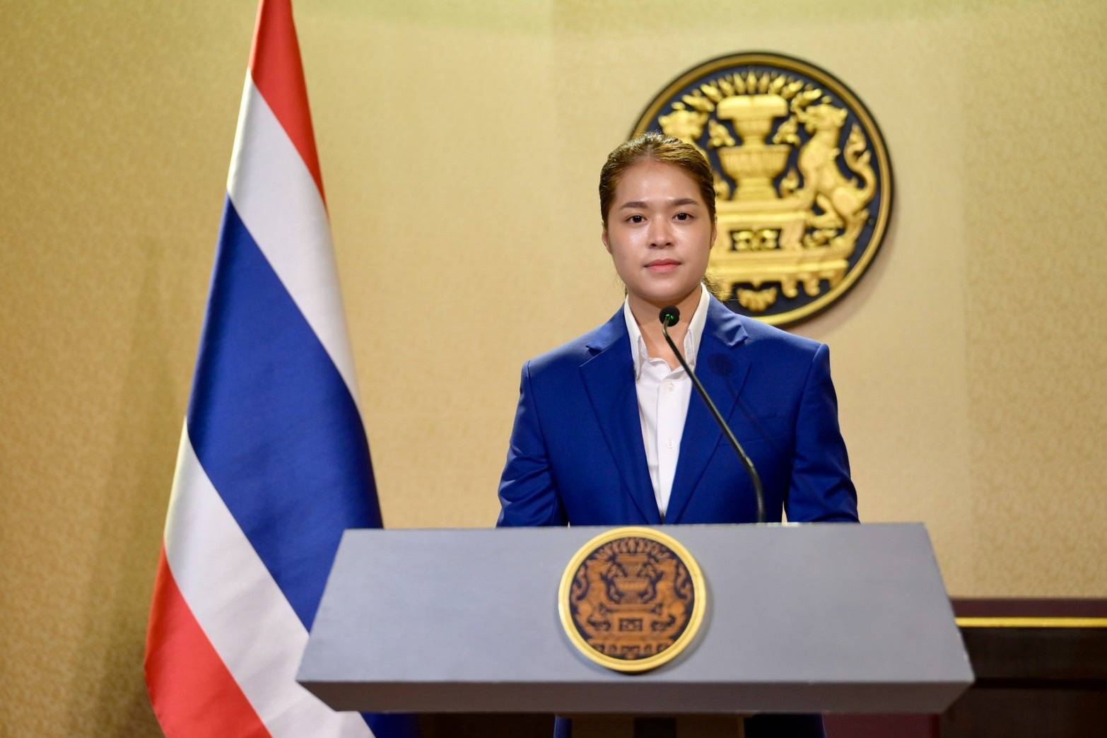 รัฐบาลเดินหน้าลดภาระค่าครองชีพประชาชน เตรียมเชื่อมต่อรถไฟฟ้าทุกสาย ค่าโดยสารสูงสุดไม่เกิน 45 บาท เร่งติดตั้ง EMV Contactless คาดเริ่มใช้บริการ 1 มกราคม 2570 เป็นต้นไป