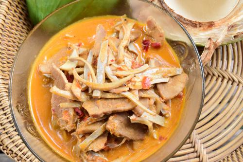 แกงกะลากรุบ