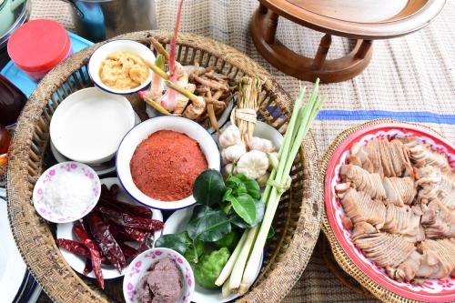 แกงกะลากรุบ