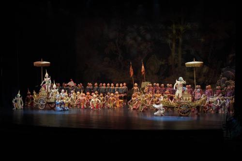 รวมภาพการแสดงโขนมูลนิธิส่งเสริมศิลปาชีพฯ ตอน กุมภกรรณทดน้ำ ในหลวง พระราชินี เสด็จพระราชดำเนิน  รอบปฐมฤกษ์ วันที่ 3 พฤศจิกายน 2566