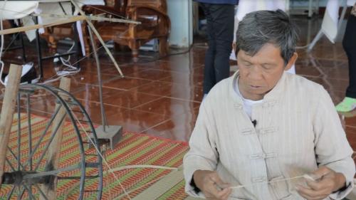 วิชชาลัยผ้าทอส่งเสริมอาชีพทอผ้าที่ยั่งยืน